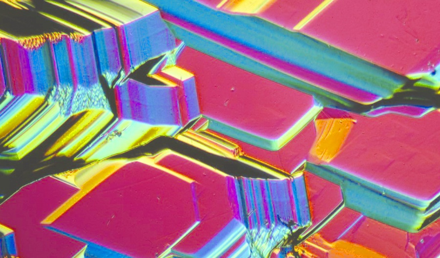 Color Cameras in Microscopy